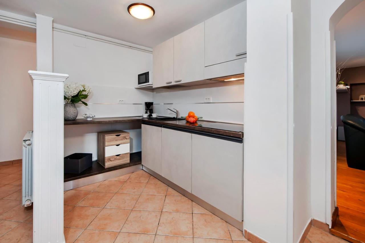Cerin Apartment Rovinj Buitenkant foto